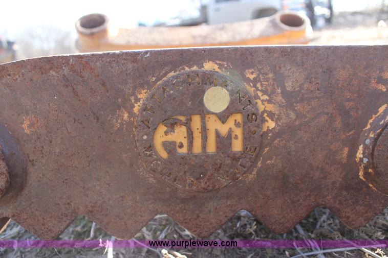 image for item F3390 1984 Caterpillar 225 LC excavator