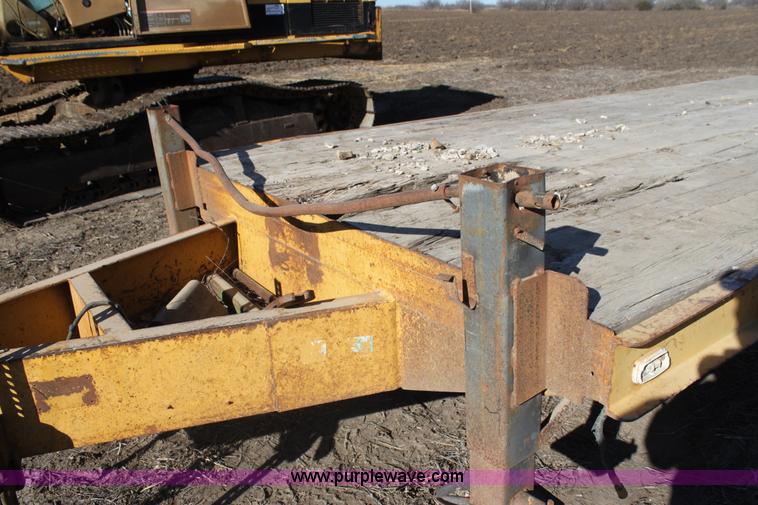 image for item F3391 1992 Belshe flatbed equipment trailer