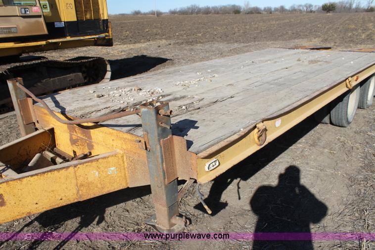 image for item F3391 1992 Belshe flatbed equipment trailer
