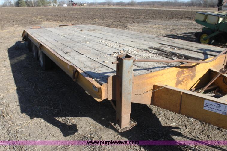image for item F3391 1992 Belshe flatbed equipment trailer