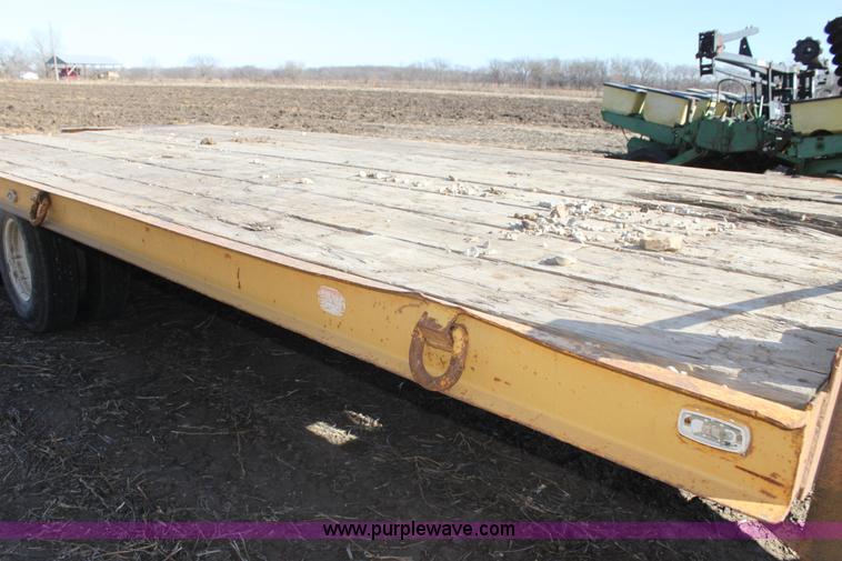 image for item F3391 1992 Belshe flatbed equipment trailer