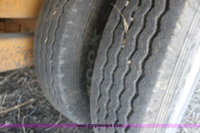 image for item F3391 1992 Belshe flatbed equipment trailer