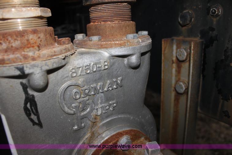 image for item F3401 1989 Ford LT8000 water truck