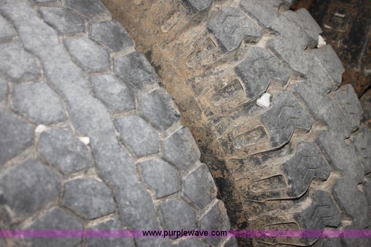 image for item F3401 1989 Ford LT8000 water truck