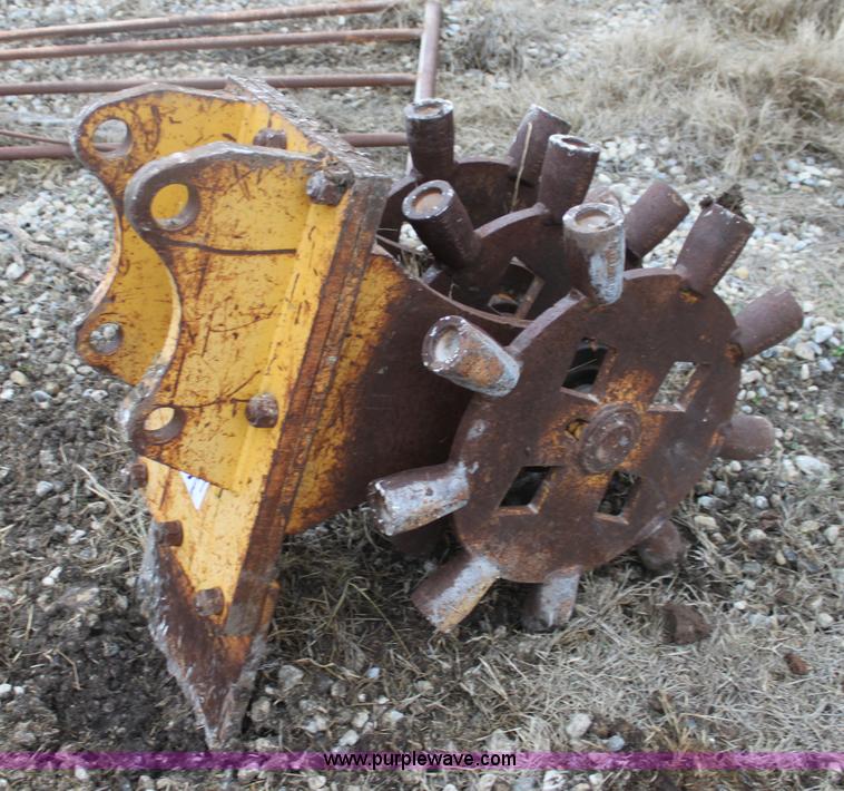 image for item F3402 American Compaction 24" compactor