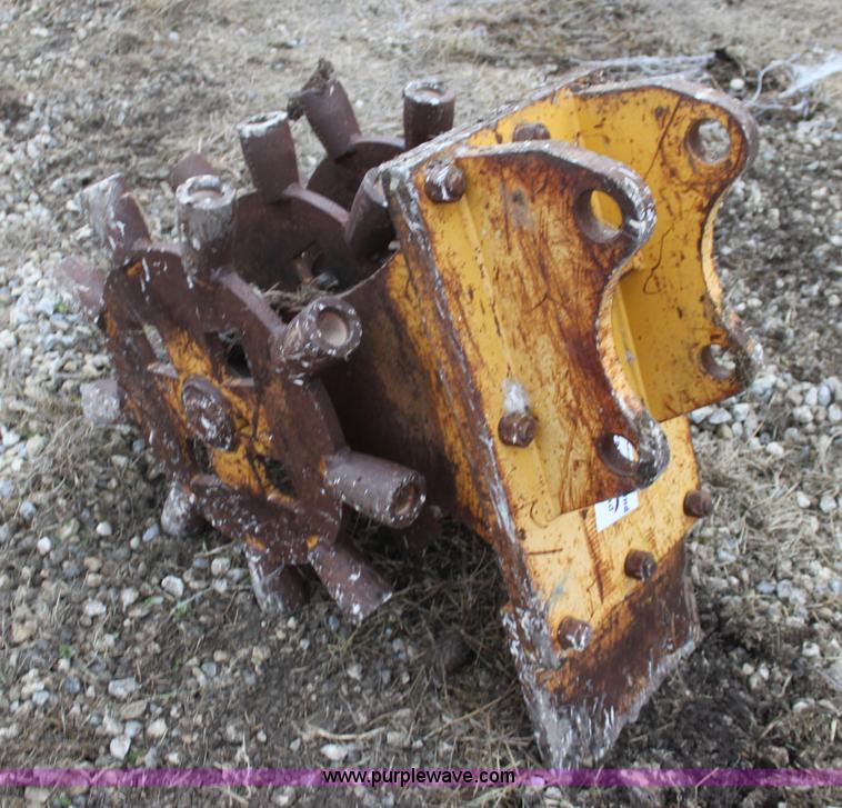 image for item F3402 American Compaction 24" compactor