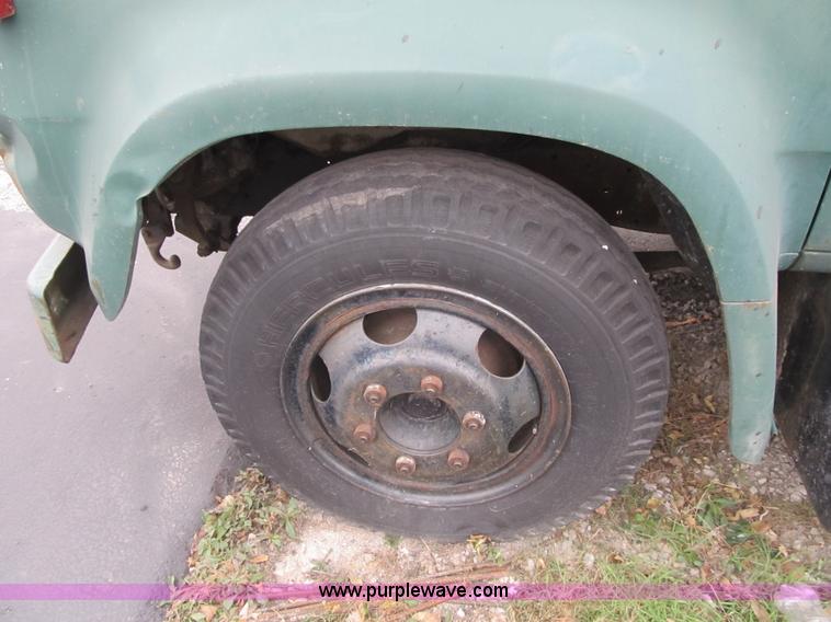 image for item F8893 1977 Dodge 500 flatbed truck