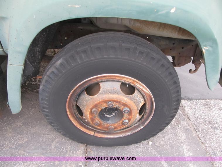 image for item F8893 1977 Dodge 500 flatbed truck