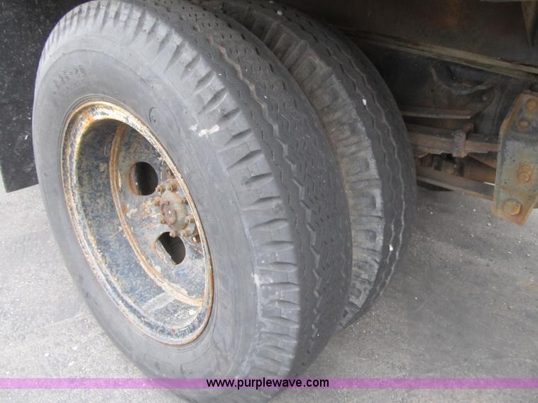 image for item F8893 1977 Dodge 500 flatbed truck