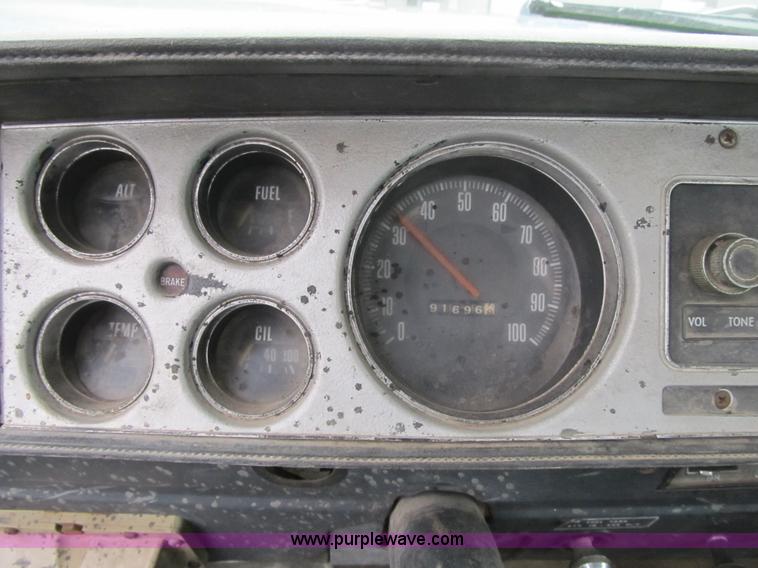 image for item F8893 1977 Dodge 500 flatbed truck