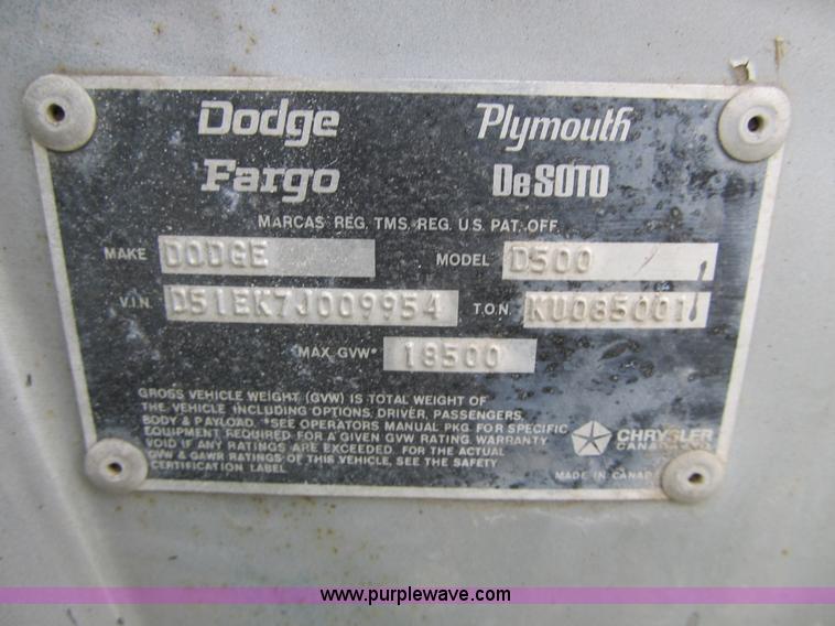 image for item F8893 1977 Dodge 500 flatbed truck