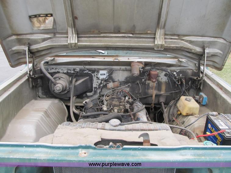 image for item F8893 1977 Dodge 500 flatbed truck