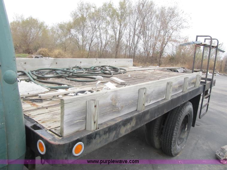 image for item F8893 1977 Dodge 500 flatbed truck