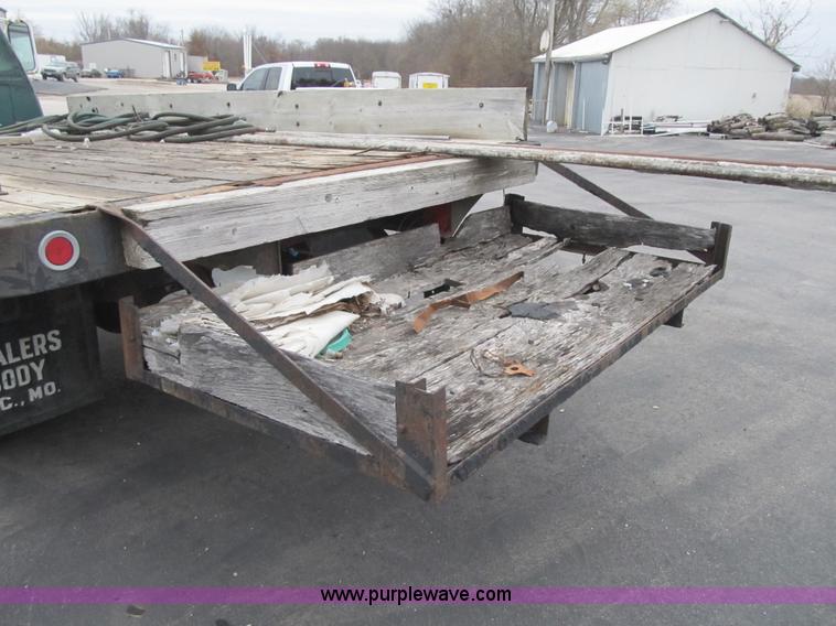 image for item F8893 1977 Dodge 500 flatbed truck