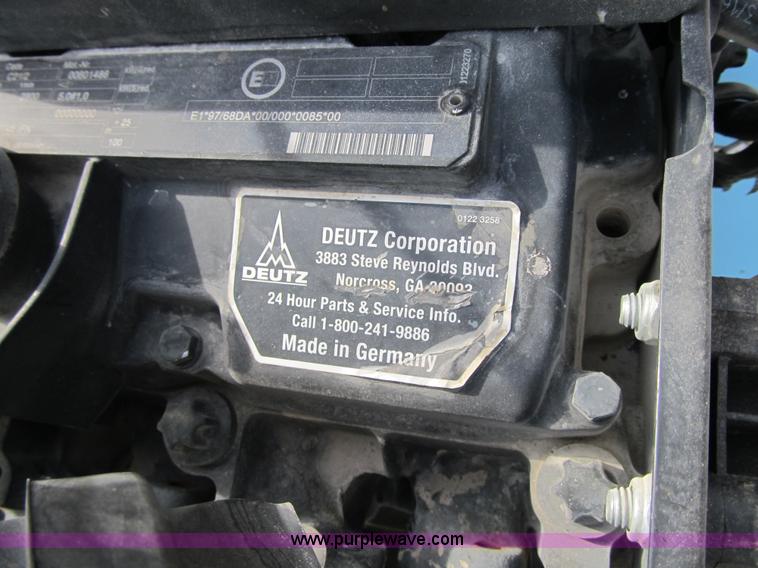 image for item F8906 2001 Target 265 Pro 35 III walk-behind concrete saw