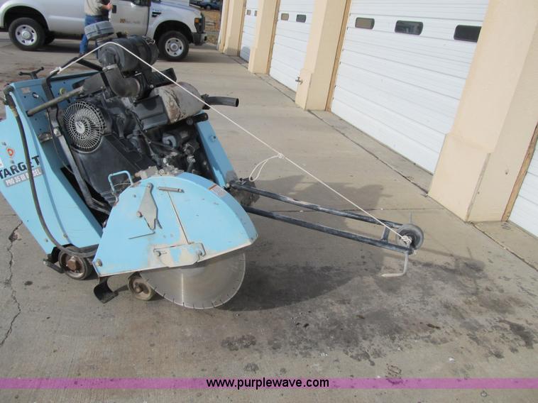 image for item F8906 2001 Target 265 Pro 35 III walk-behind concrete saw