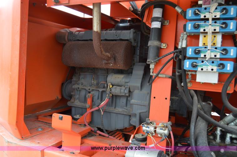 image for item F8914 2007 Snorkel TB60 boom lift