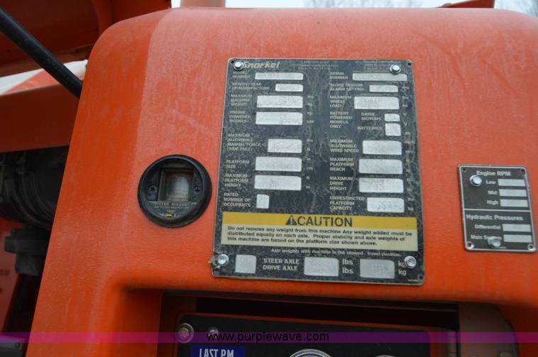 image for item F8914 2007 Snorkel TB60 boom lift