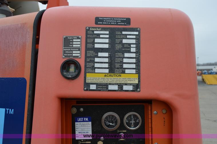 image for item F8916 2007 Snorkel TB80 boom lift