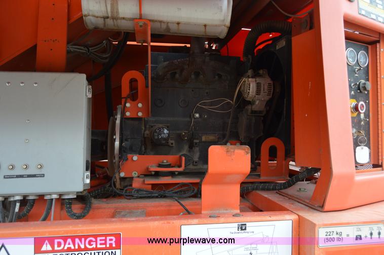 image for item F8916 2007 Snorkel TB80 boom lift