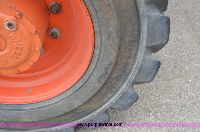 image for item F8916 2007 Snorkel TB80 boom lift