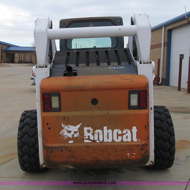 image for item F8929 2002 Bobcat S250 skid steer