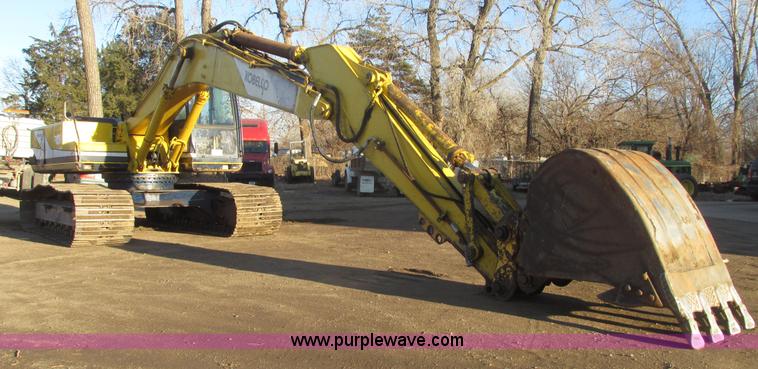 image for item G9858 1992 Kobelco SK200LC Mark III excavator