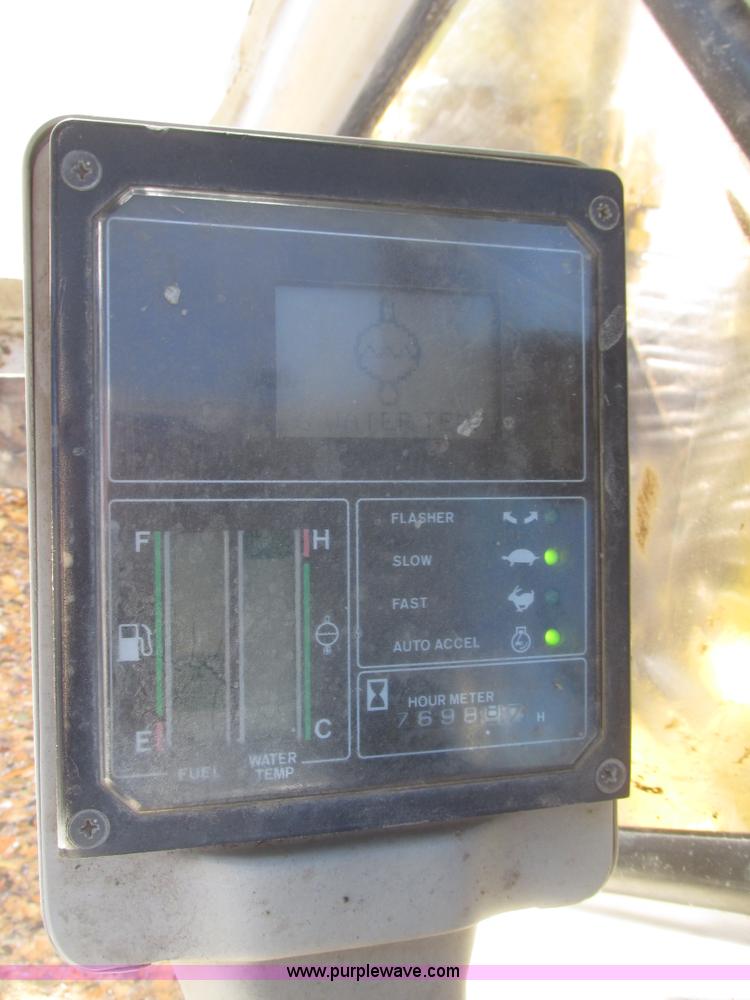 image for item G9858 1992 Kobelco SK200LC Mark III excavator