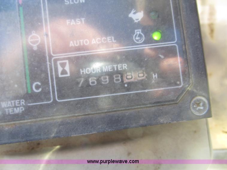 image for item G9858 1992 Kobelco SK200LC Mark III excavator