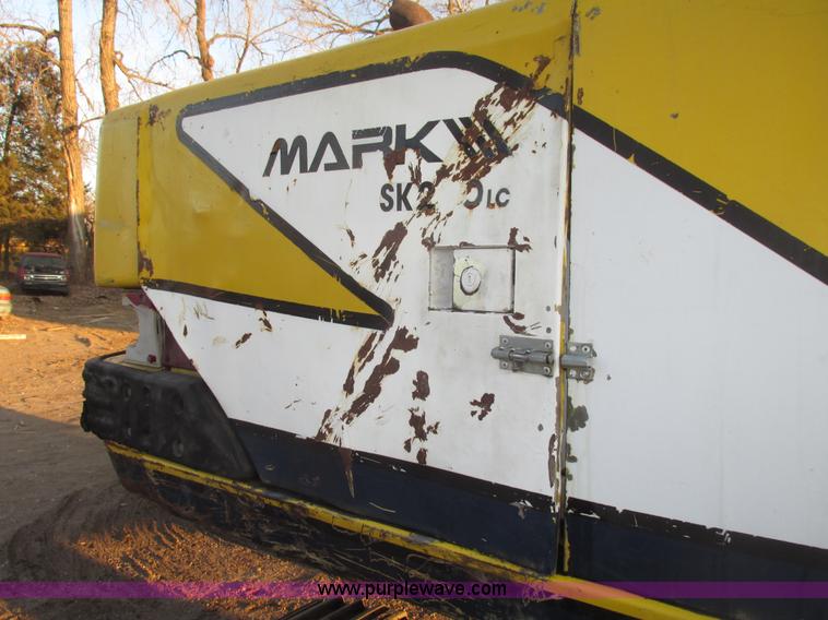 image for item G9858 1992 Kobelco SK200LC Mark III excavator