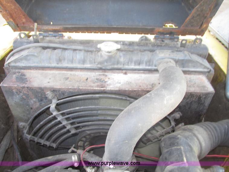 image for item G9858 1992 Kobelco SK200LC Mark III excavator