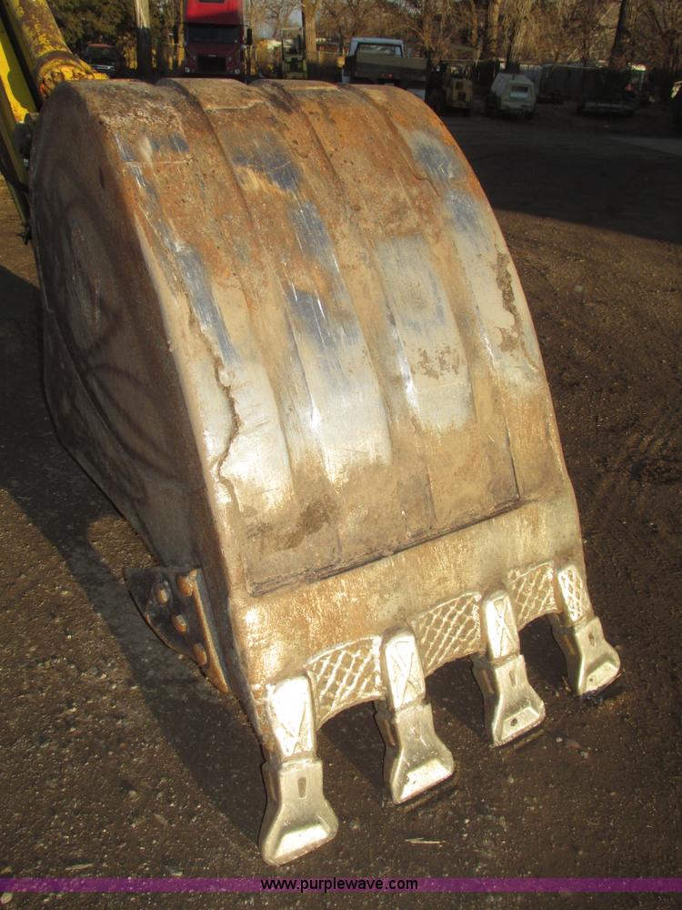 image for item G9858 1992 Kobelco SK200LC Mark III excavator
