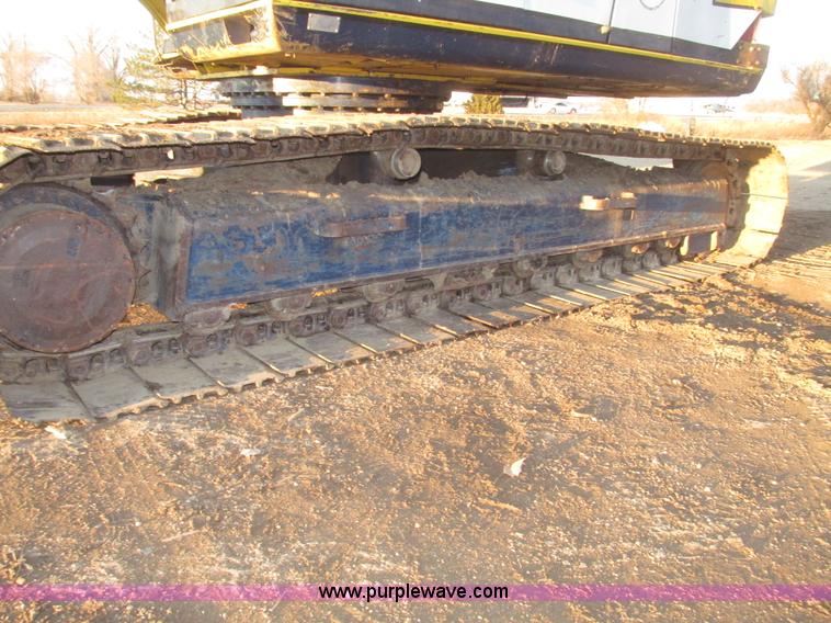 image for item G9858 1992 Kobelco SK200LC Mark III excavator