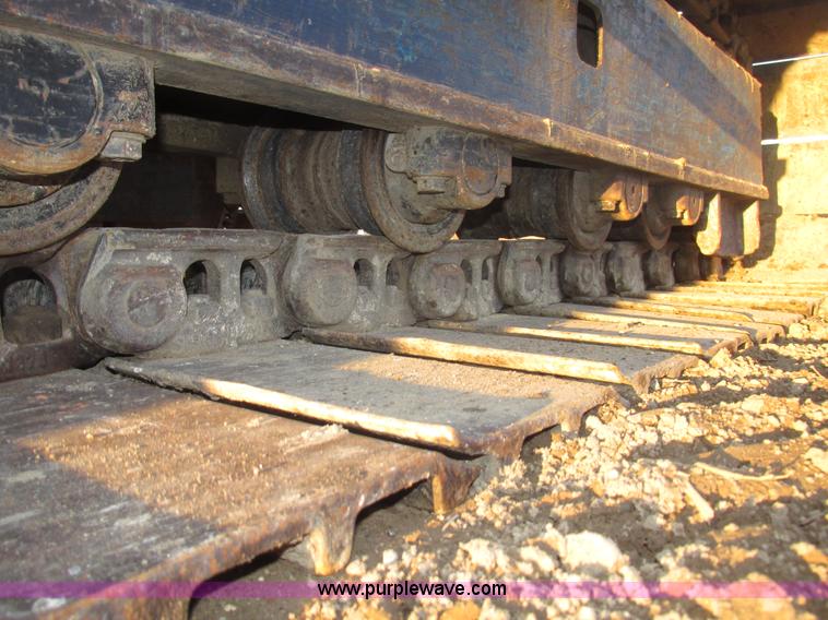 image for item G9858 1992 Kobelco SK200LC Mark III excavator