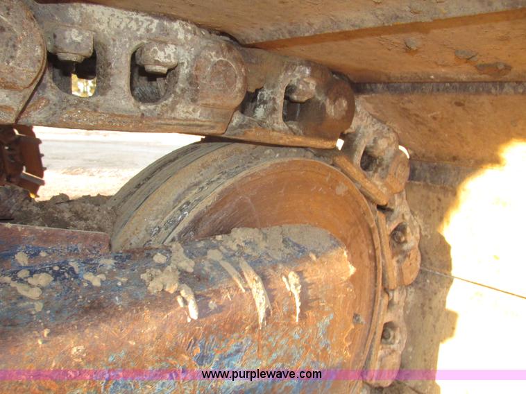 image for item G9858 1992 Kobelco SK200LC Mark III excavator