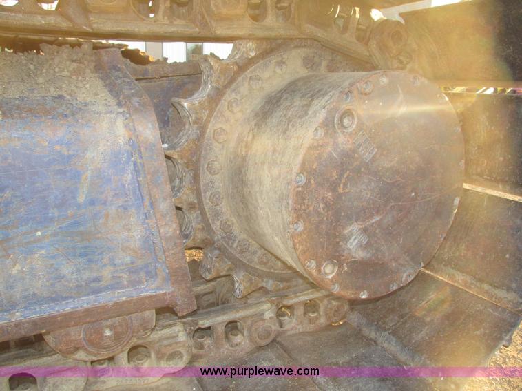 image for item G9858 1992 Kobelco SK200LC Mark III excavator