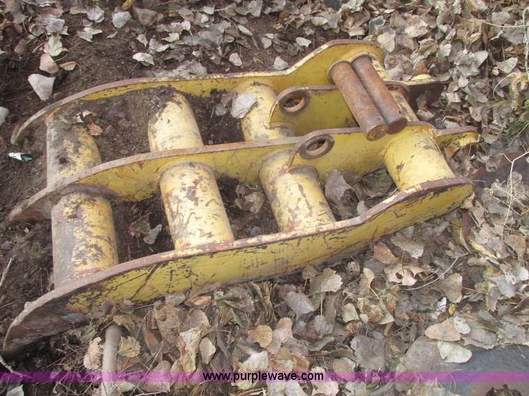 image for item G9858 1992 Kobelco SK200LC Mark III excavator