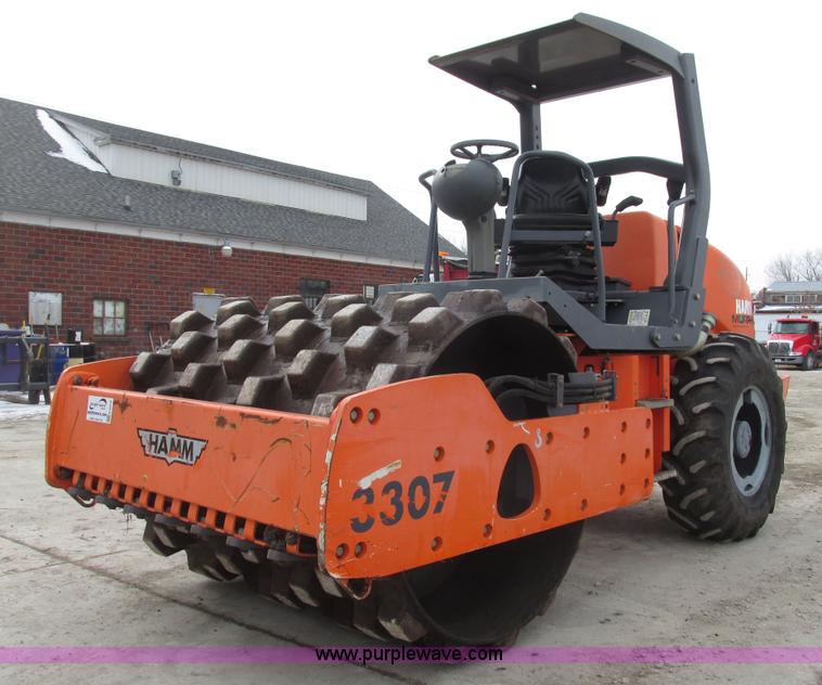 image for item G9879 2004 Hamm 3307P articulated pad foot roller