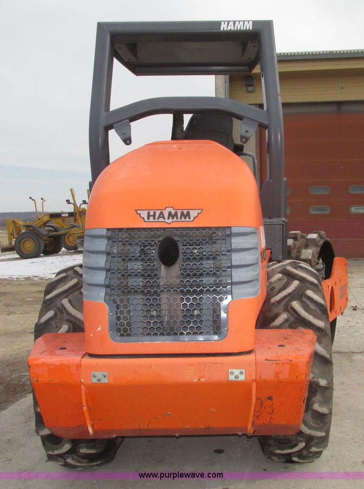 image for item G9879 2004 Hamm 3307P articulated pad foot roller