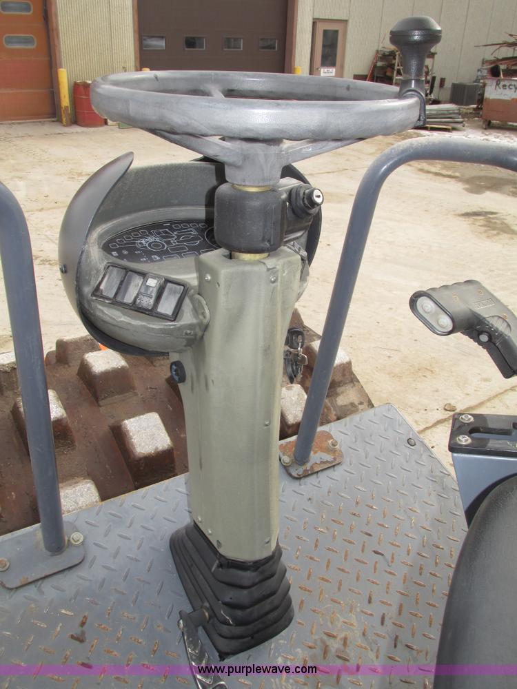 image for item G9879 2004 Hamm 3307P articulated pad foot roller