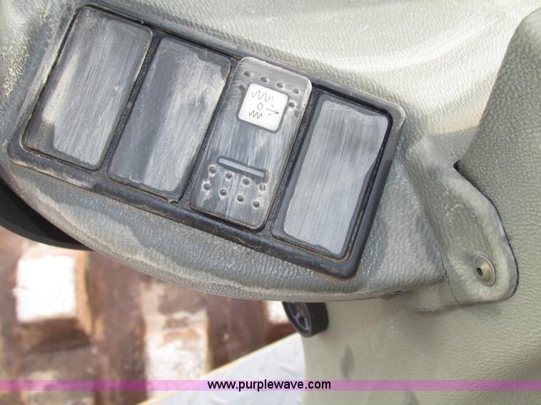 image for item G9879 2004 Hamm 3307P articulated pad foot roller