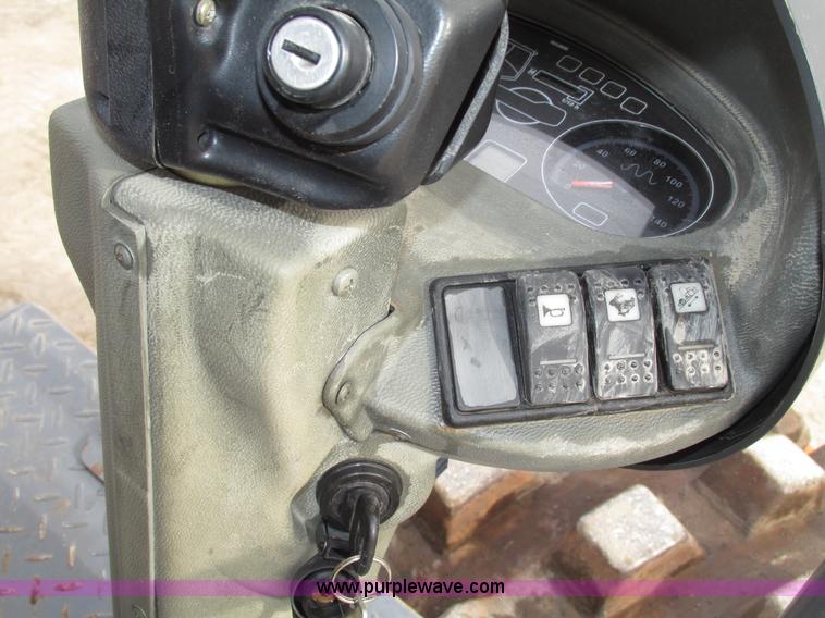 image for item G9879 2004 Hamm 3307P articulated pad foot roller