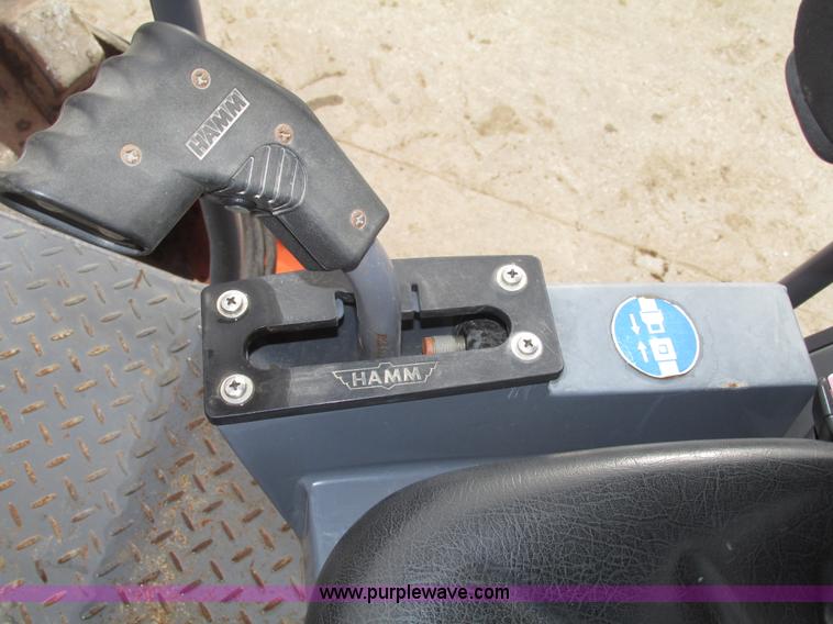 image for item G9879 2004 Hamm 3307P articulated pad foot roller