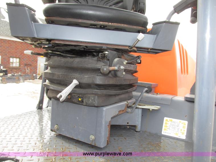 image for item G9879 2004 Hamm 3307P articulated pad foot roller