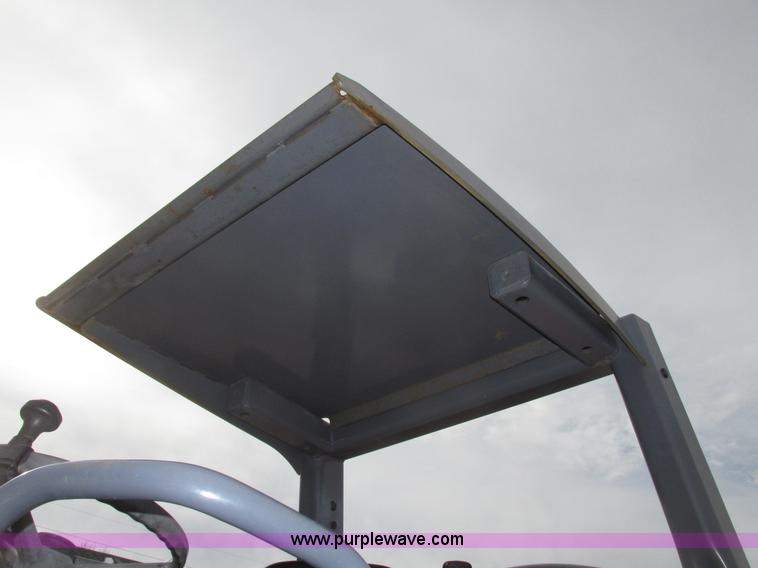 image for item G9879 2004 Hamm 3307P articulated pad foot roller