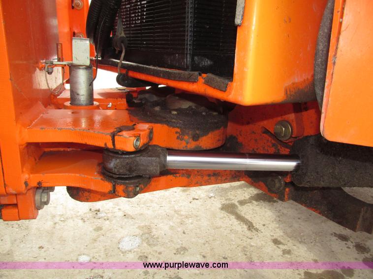 image for item G9879 2004 Hamm 3307P articulated pad foot roller