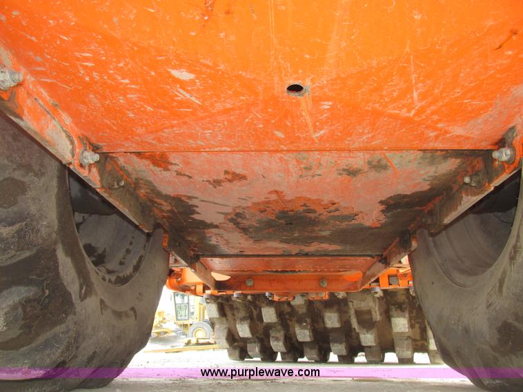 image for item G9879 2004 Hamm 3307P articulated pad foot roller