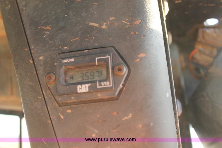 image for item H1689 2004 Caterpillar 287 skid steer
