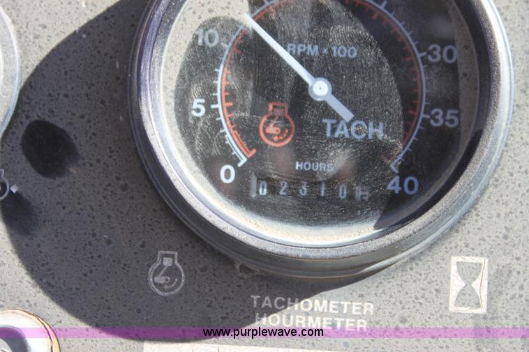 image for item H2011 1993 Vermeer V8050 trencher