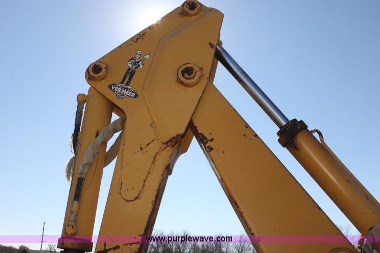 image for item H2011 1993 Vermeer V8050 trencher